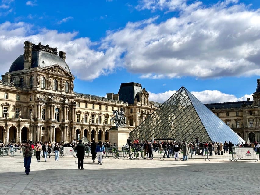 Historic Paris Walking Tour in English - The Louvre as palace, museum, and crime scene