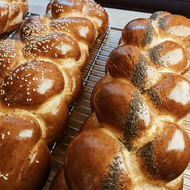 Jewish Marais - Yiddish world : Walking tour and pastries - Rue du Temple and the medieval wall