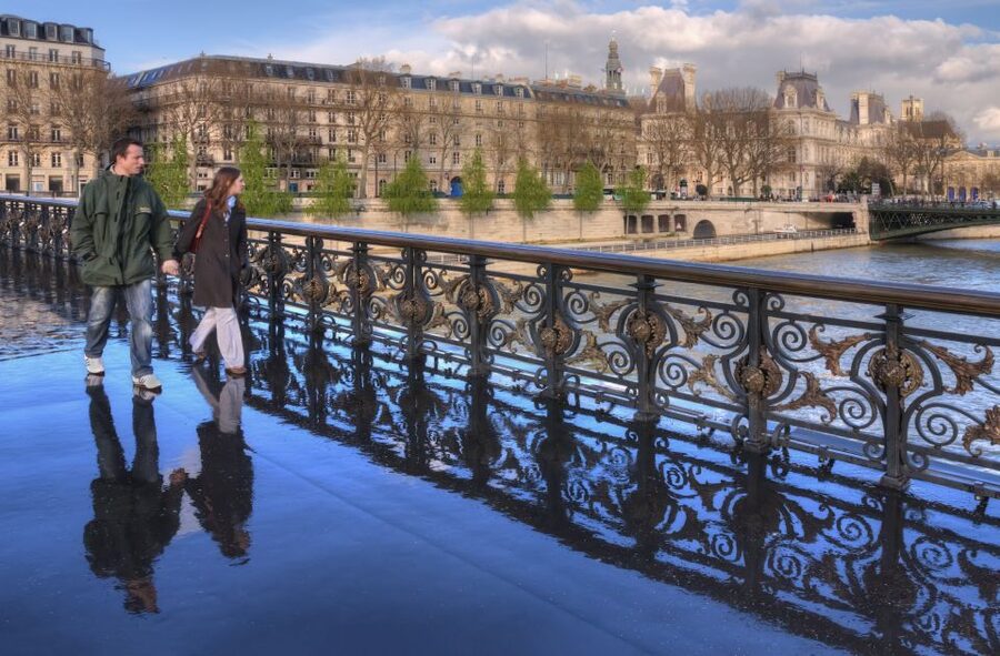 Le Marais: Explore Old Paris with a Local Host - Jewish bakeries and the Marché des Enfants Rouges