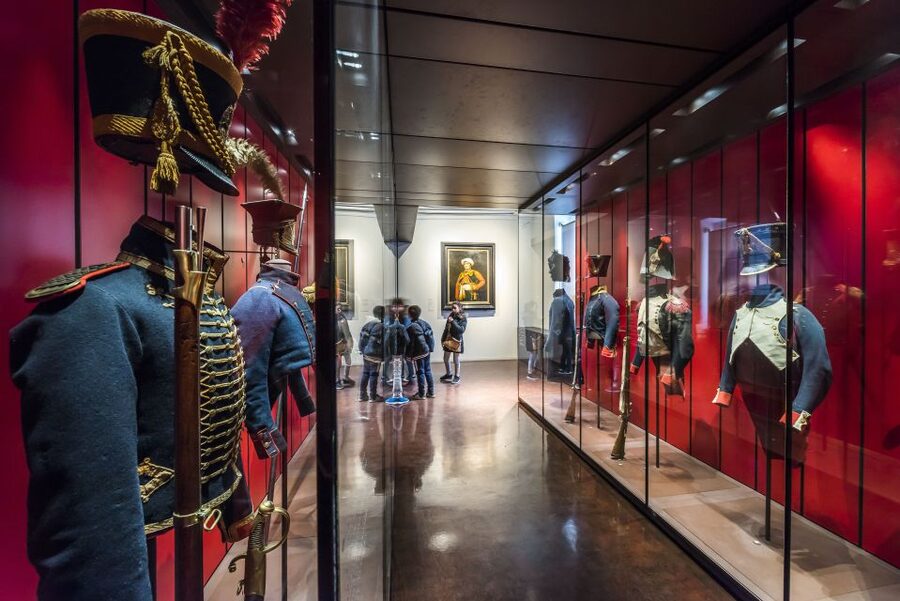 Les Invalides: Napoleon's Tomb & Army Museum Entry - Napoleon, empire, and the military state