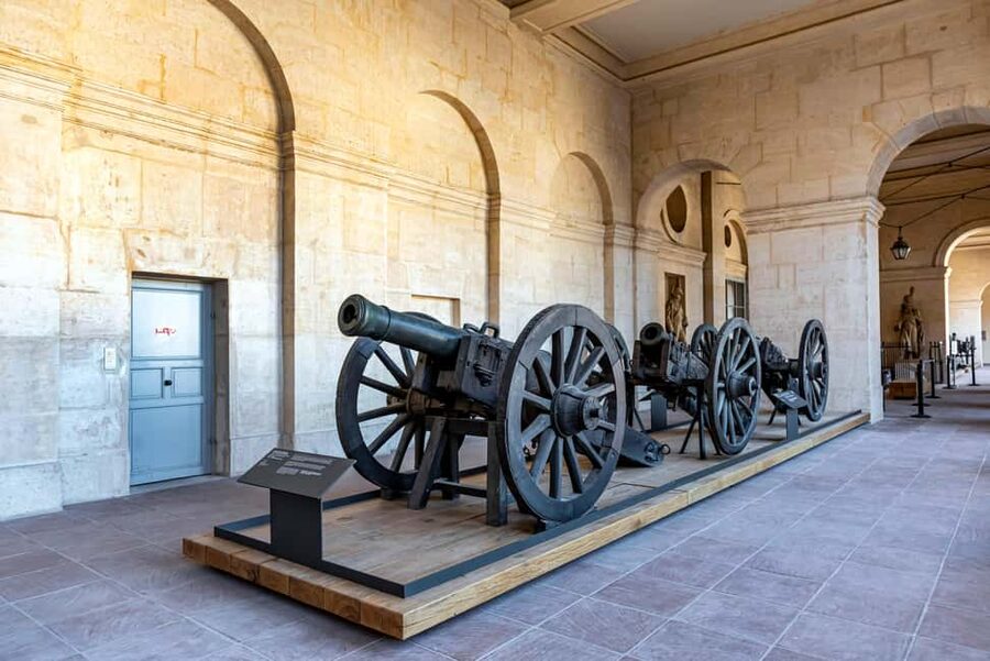 Les Invalides: Napoleon's Tomb & Army Museum Entry - Two smaller museums included with your ticket