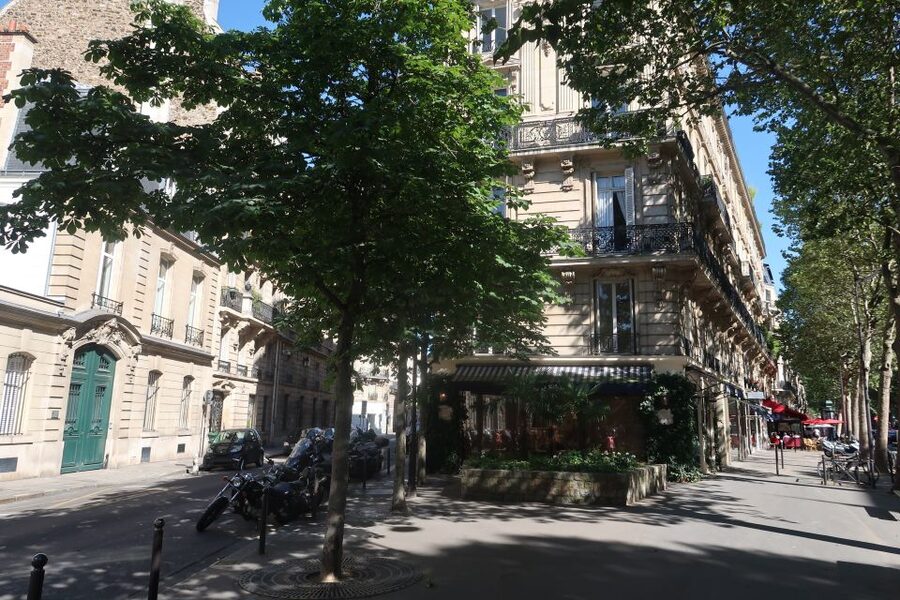 Lifestyle Tour of Saint-Germain-des-Prés - Two Tastings Bring the Neighborhood to Life