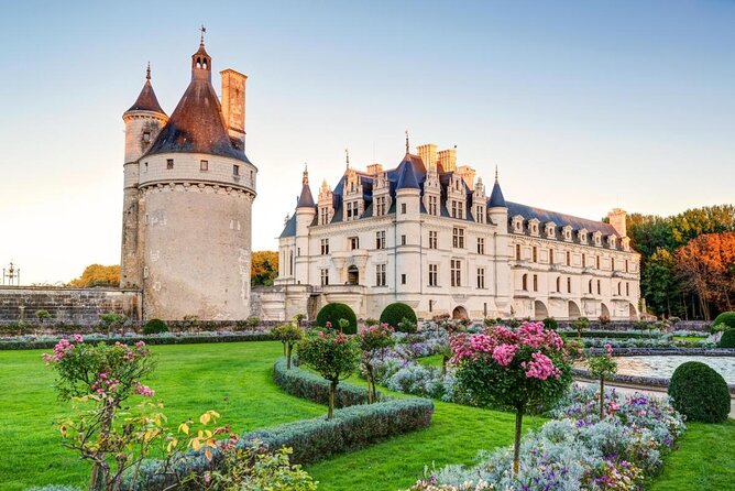 Loire Valley Castles Day Trip from Paris with Complementary Wine - Key points to know before you book