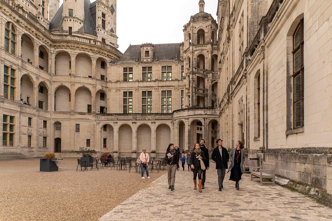 Loire Valley Castles Trip with Chenonceau and Chambord from Paris - Who should book this tour?