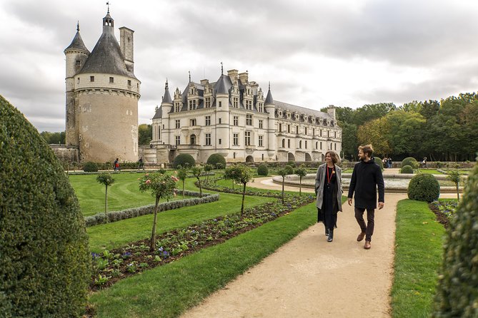 Loire Valley Castles Trip with Chenonceau and Chambord from Paris - Chambord and the staircase built for spectacle
