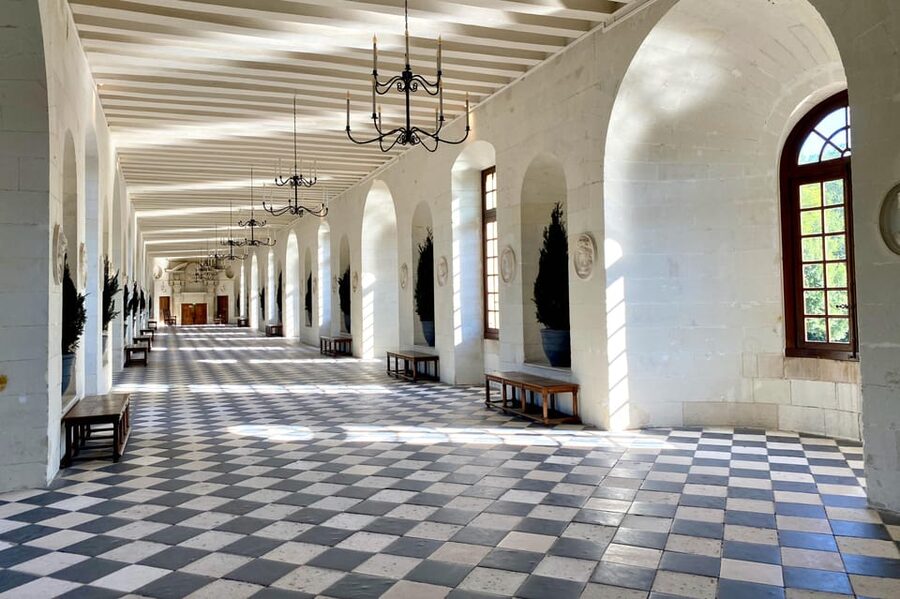 Loire Valley Royal Castles Small Group Day Trip from Paris - Chenonceau, the castle over the Cher