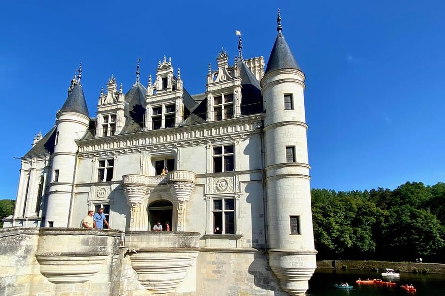 Loire Valley Royal Castles Small Group Day Trip from Paris - The 7:30 pickup and long ride south