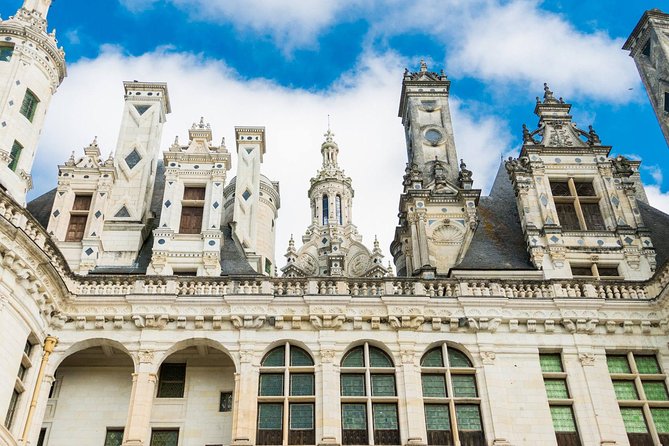 Loire Valley Wine and Castles Small-Group Day Trip from Paris - Leonardo da Vinci at the Saint-Hubert Chapel