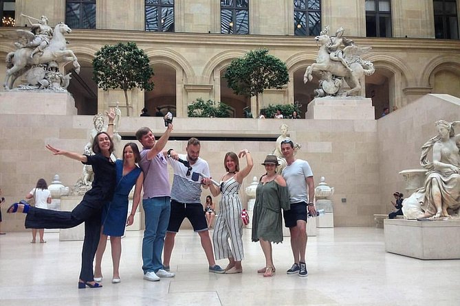 Louvre: Highlights and hidden pearls in MINI groups - Mona Lisa comes near the end