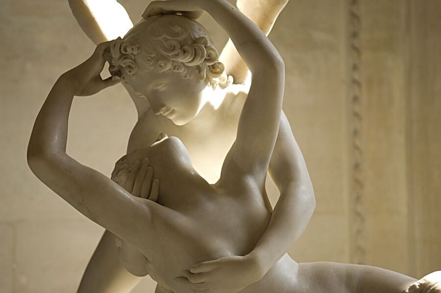 Louvre Masterpieces Private Guided Tour with Reserved Access - Key points to know before booking