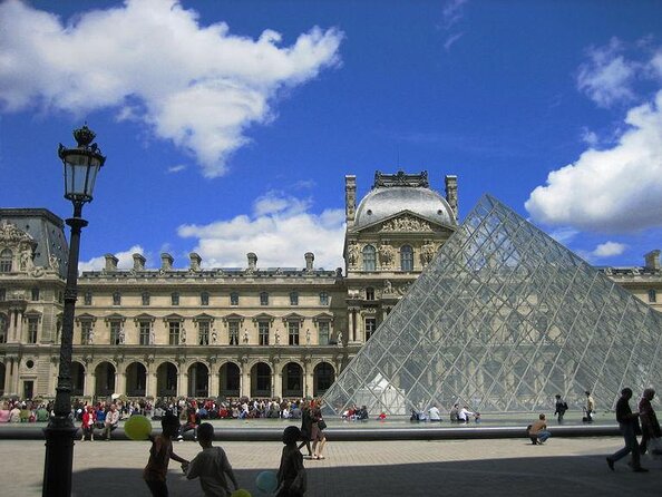 Louvre Museum - Exclusive Guided Tour (Entry Included) - Mona Lisa, Venus de Milo, and the headline works