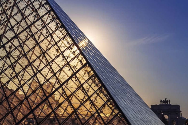 Louvre Museum: Mona Lisa Without the Crowds Last Entry Tour - Why the last Louvre entry can be a smart choice