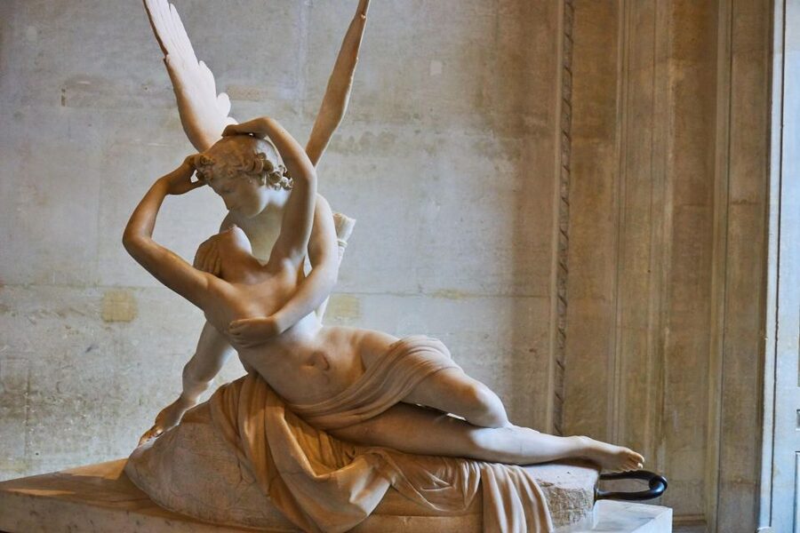 Louvre Museum Skip-the-Line Guided Tour - The Mona Lisa Without Letting It Take Over