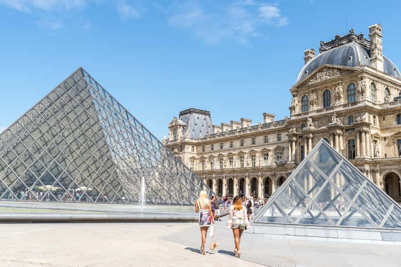 Louvre Museum: Skip-the-Line Small Group Guided Tour - Key points to know before booking