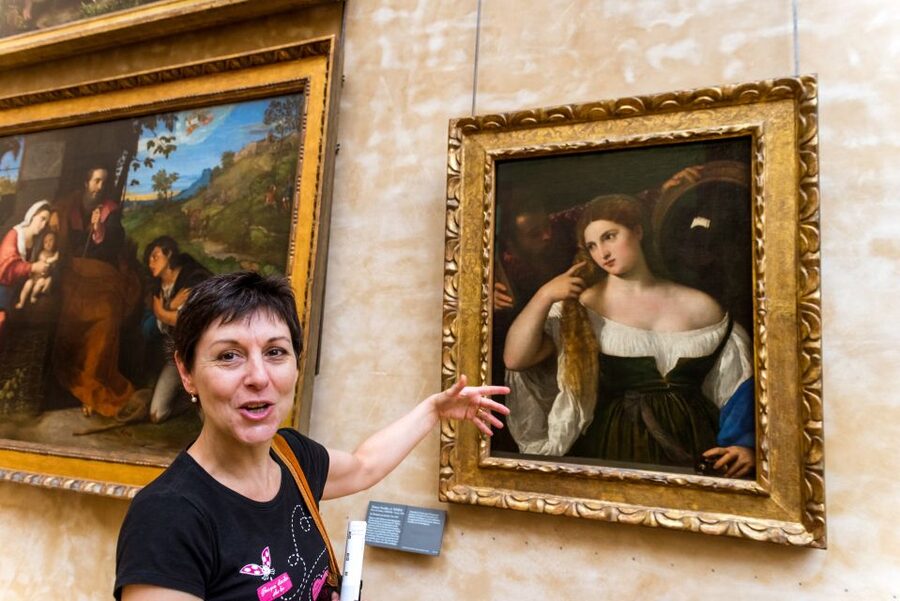 Louvre Museum: Skip-the-Line Small Group Guided Tour - Napoleons apartments and palace decoration