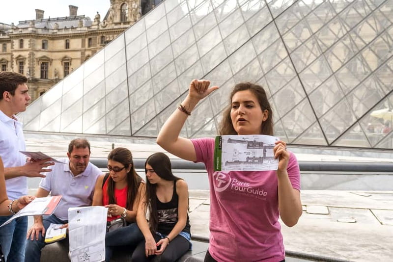 Louvre Museum: Skip-the-Line Small Group Guided Tour - Meeting near the Louvre Pyramid