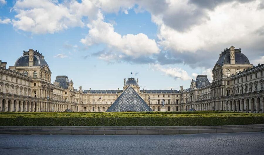 Louvre Museum Timed Entrance Ticket with Audio Guide - What This Louvre Ticket Actually Gives You