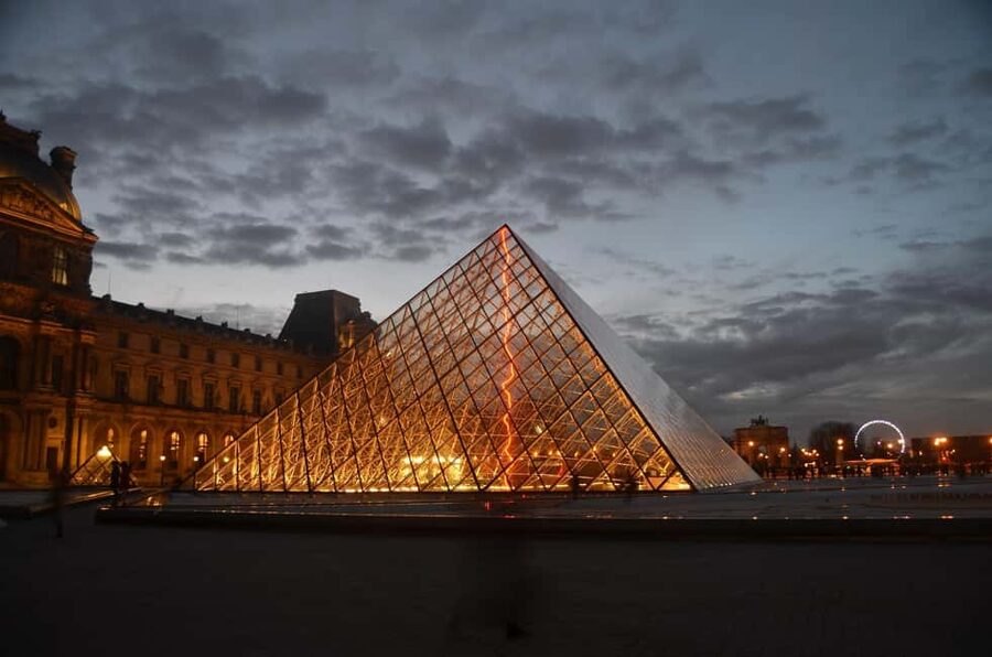 Louvre Museum Timed Entrance Ticket with Audio Guide - Getting Through the Timed Entrance