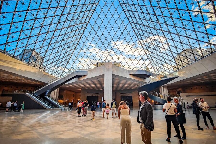 Magnificent tour of the Louvre + Mona Lisa pass - Key points at a glance