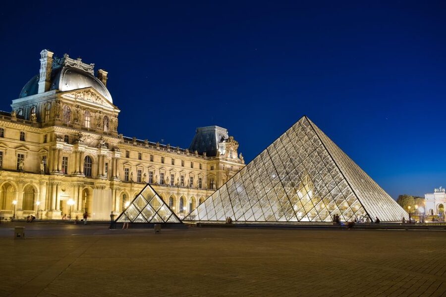 Magnificent tour of the Louvre + Mona Lisa pass - Venus de Milo and Winged Victory