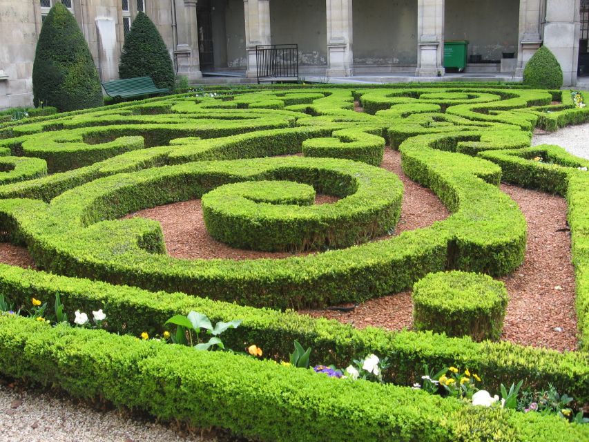 Marais Walking Tour: Lifestyle in Paris - Is $135 a fair price for 150 minutes?