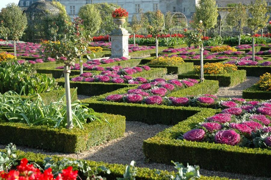 Mont Saint-Michel & Chateaux Country 3-Day Tour from Paris - Who should book this three-day tour?