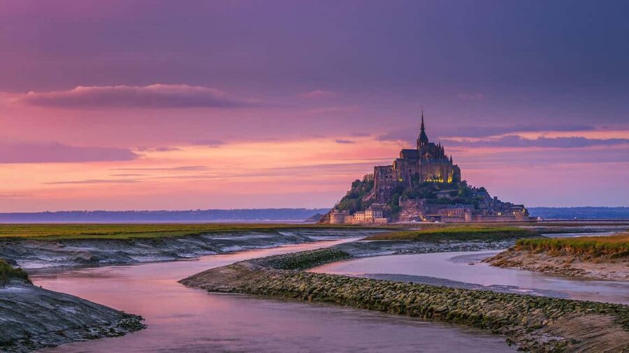 Mont Saint-Michel Small-Group Day Trip from Paris with Abbey Ticket - Why Mont Saint-Michel works as a day trip from Paris
