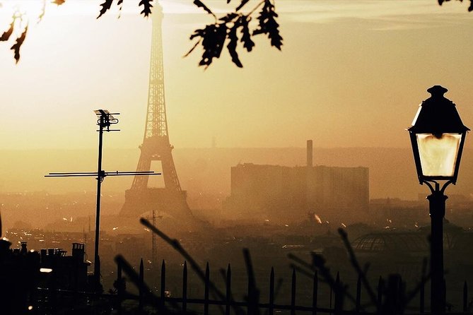 Montmartre District and Sacre Coeur - Exclusive Guided Walking Tour - Starting at Blanche and the Moulin Rouge
