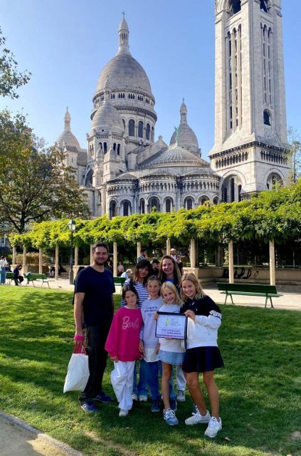 Montmartre: Guided tour to Sacré-Coeur - Square Suzanne Buisson and the quieter lanes