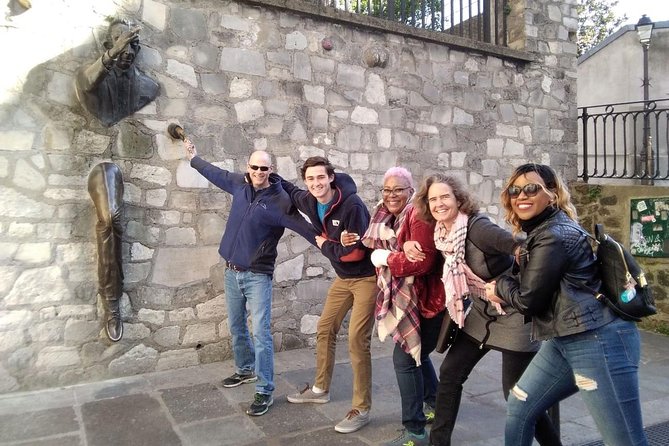 Montmartre Hidden Gems and Scenic Highlights Walking Tour - The Man Who Walked Through the Wall