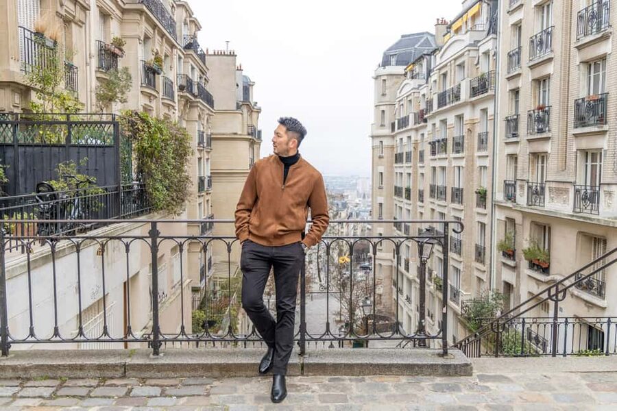Montmartre Sacre Coeur area photoshoot by Paris photographer - Walking Through Montmartre’s Cobbled Streets