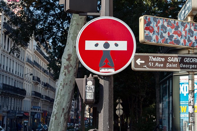 Montmartre Street Art Tour with an Artist - Reading murals with an artist guide