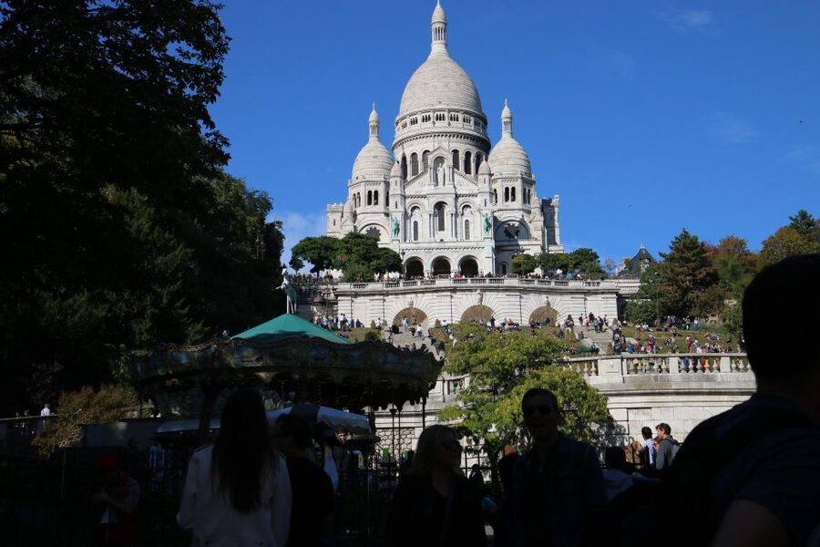 Montmartre Walking tour & French Perfumery Experience - Montmartre sights, stories, and the Moulin Rouge