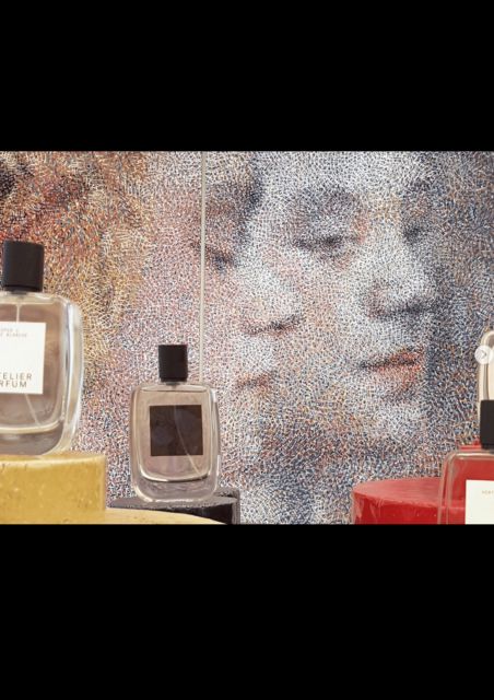 Montmartre Walking tour & French Perfumery Experience - Meeting at Anvers and starting in Montmartre