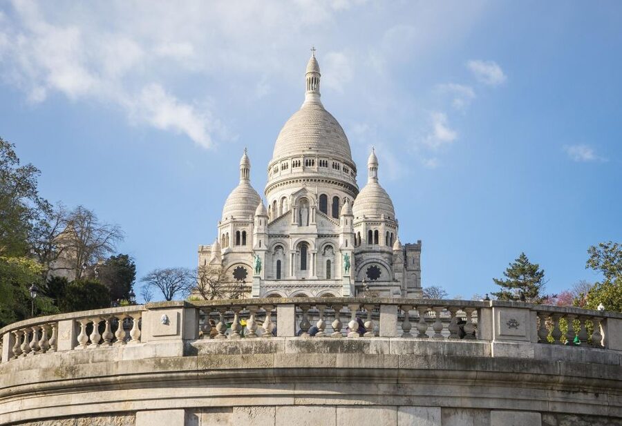 Montmartre Walking Tour in English - Starting at Metro Blanche, below the Moulin Rouge