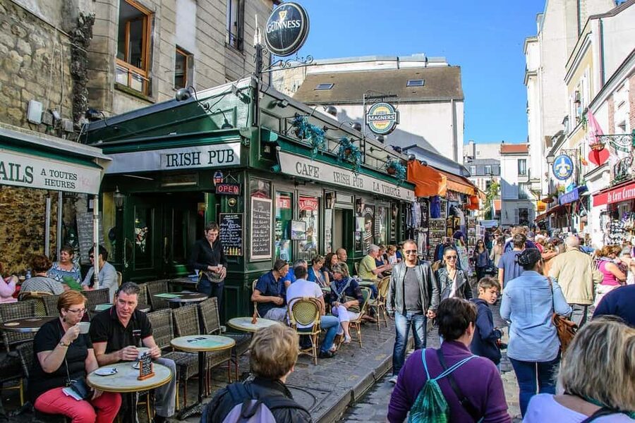 Montmartre Walking Tour with a Local Guide - Dalida, La Maison Rose, and the details between stops
