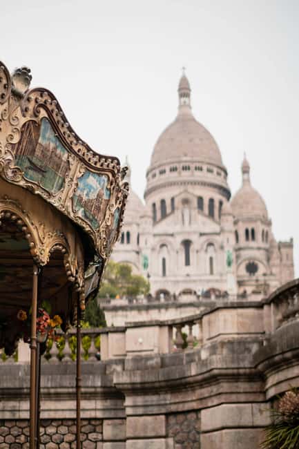Montmatre Walking Tour: the essential highlights+ - Sacré-Coeur and the First Climb