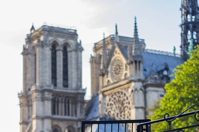 Notre Dame Guided Tour with Scheduled Group Access Option - Key points to know before booking
