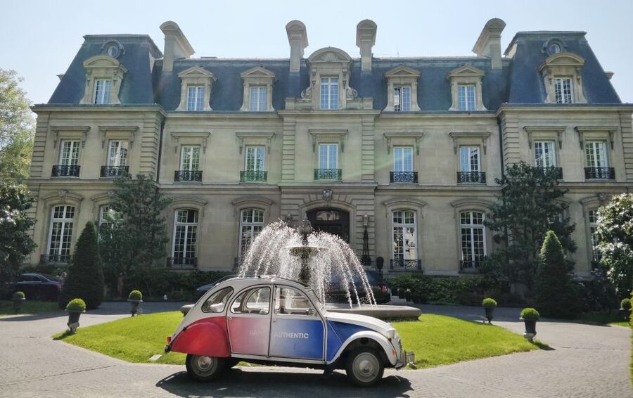 Off-the-Beaten Track in Paris: 2-Hour Vintage 2CV Tour - Bastille, Port de l’Arsenal, and Place Dauphine