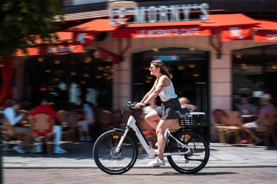 Onebike: Electric Bike Rental in the in the heart the Paris - Why an electric bike works well in Paris