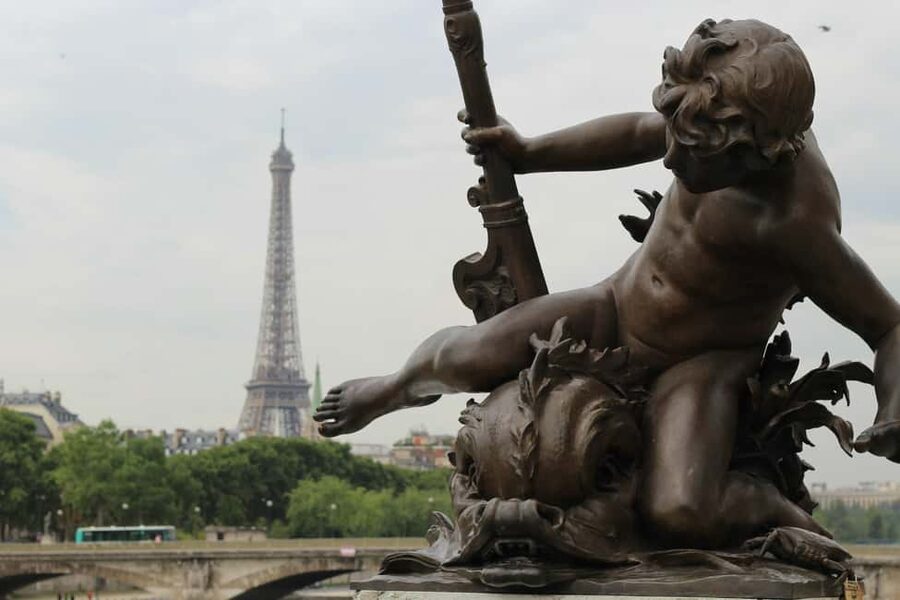 Pairs: The Opera to Hotel des Invalides Guided Walking Tour - Pont Alexandre III and the view toward Invalides
