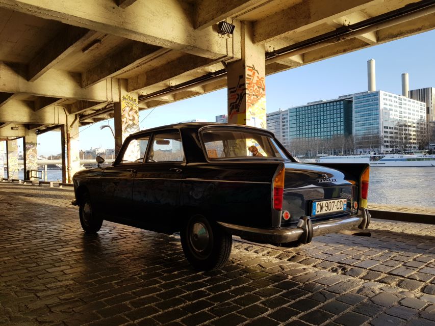 Paris: 1-Hour Tour in a Vintage Car - What $90 per person buys you