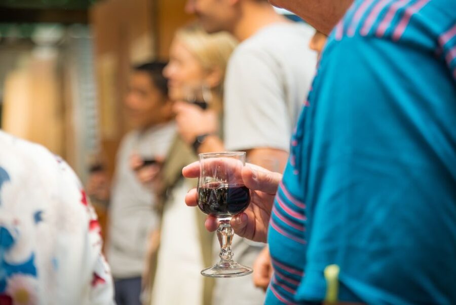 Paris: 2.5–Hour Montmartre Wine and Bistro Tour - How the 150-minute route works