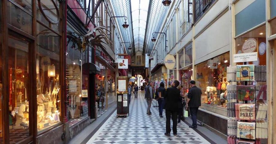Paris: 2-Hour Passages Private City Tour in German - Passage Jouffroy and the appeal of a covered arcade