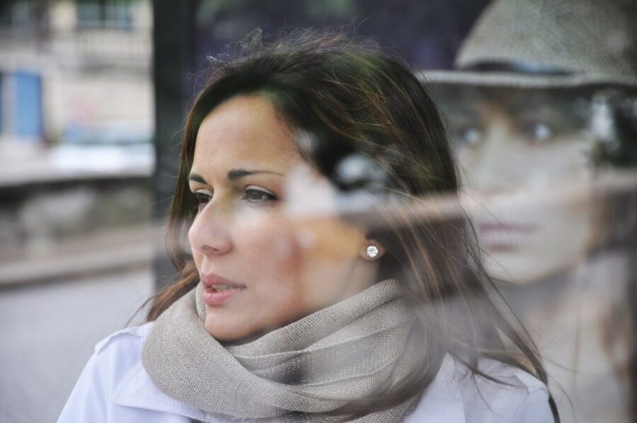 Paris 2-Hour Private Walking Tour with a Photographer - The Eiffel Tower and Seine bridges