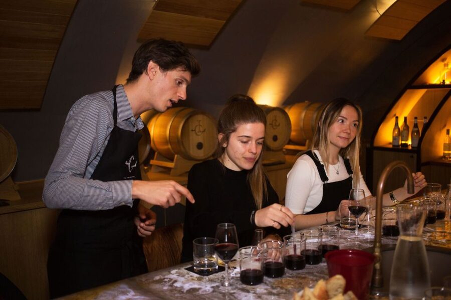 Paris: 2-Hour Wine Making Workshop - Building a Wine That Tastes Like Your Choice