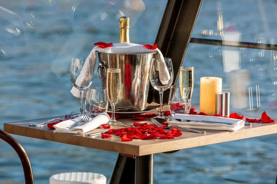 Paris: 3-Course Lunch Cruise on the River Seine - Dessert and coffee provide the cruise’s sweetest finish