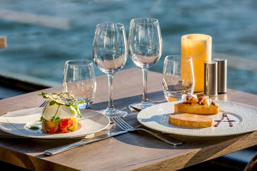 Paris: 3-Course Lunch Cruise on the River Seine - What $80 means for the value