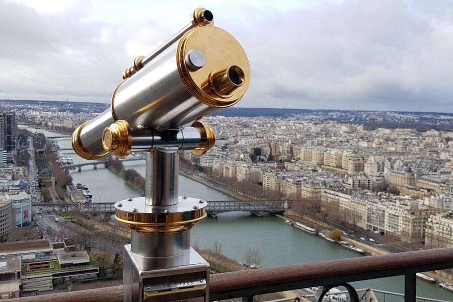 Paris: Access to the Eiffel Tower's 2nd Floor - Who will get the most from this visit?