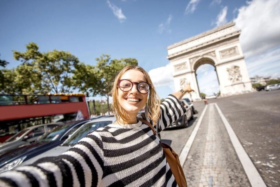 Paris: Arc de Triomphe Entry with Seine Cruise - Who should book this experience?